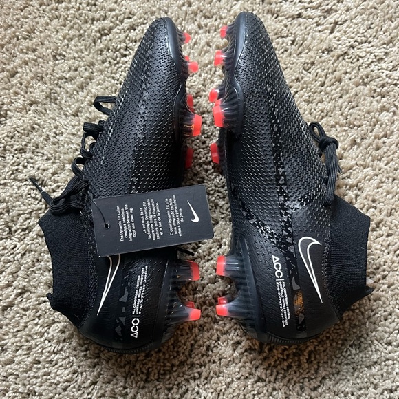 Nike Phantom GX soccer cleats, NWT never worn - Picture 5 of 5